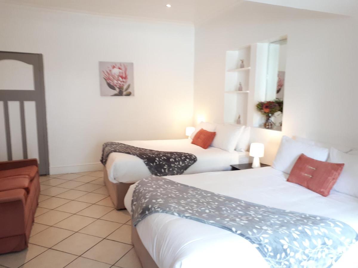 Knysna N2 Lodge Extérieur photo