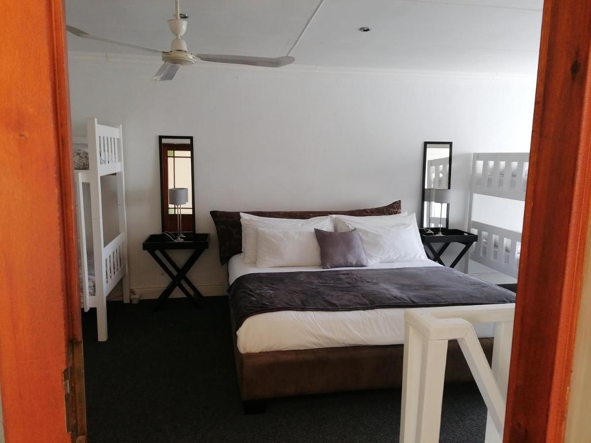 Knysna N2 Lodge Extérieur photo