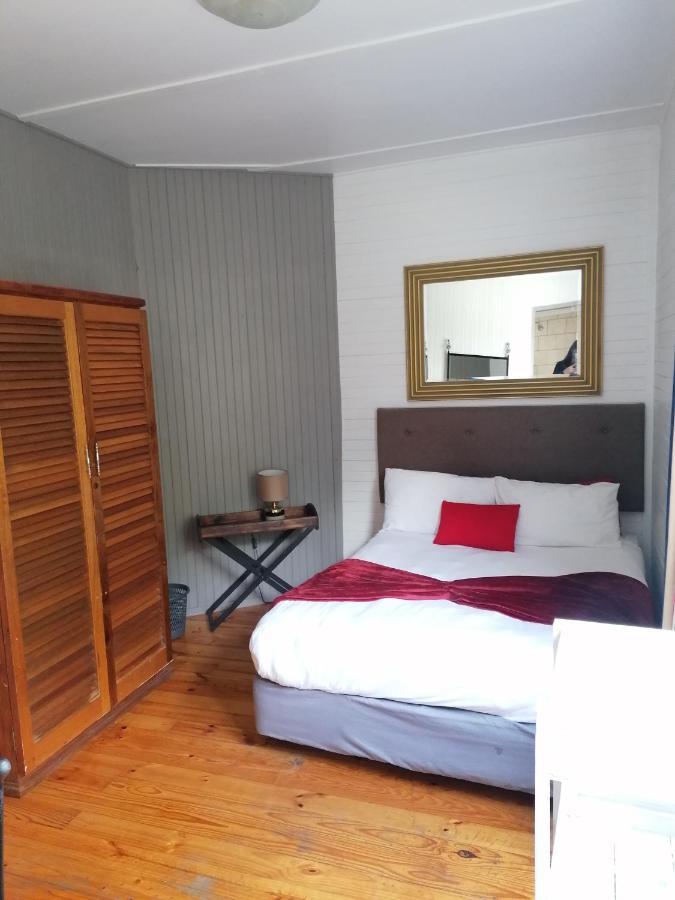 Knysna N2 Lodge Extérieur photo