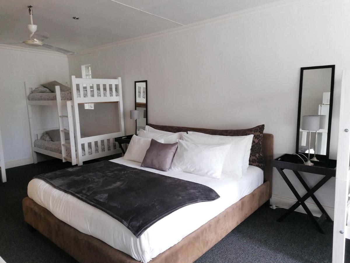 Knysna N2 Lodge Extérieur photo