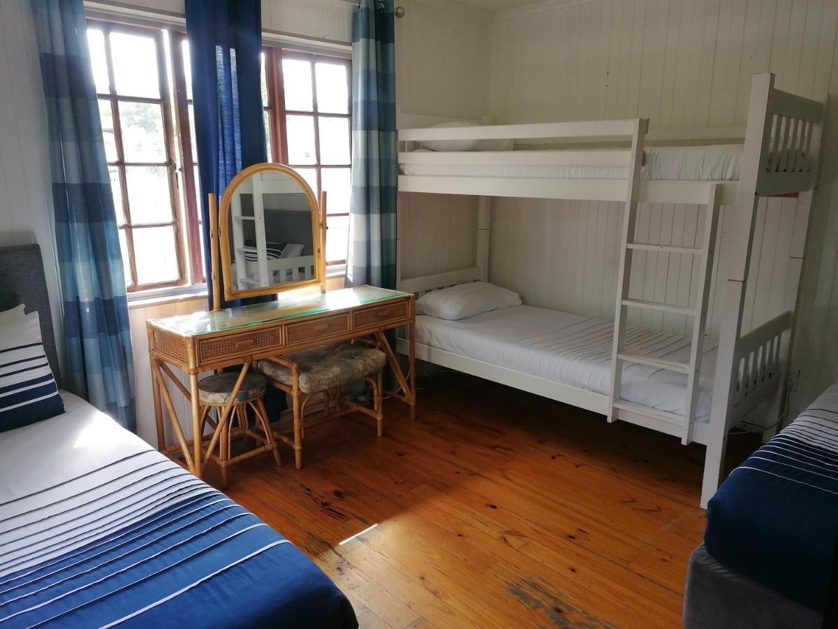 Knysna N2 Lodge Extérieur photo