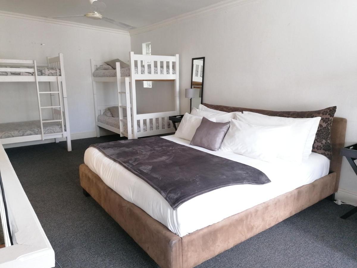 Knysna N2 Lodge Extérieur photo