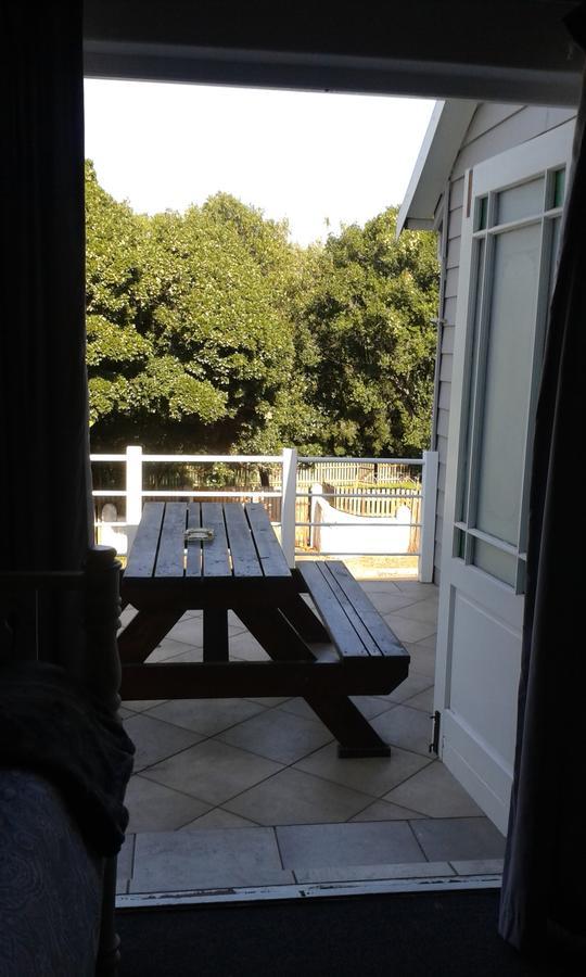 Knysna N2 Lodge Extérieur photo