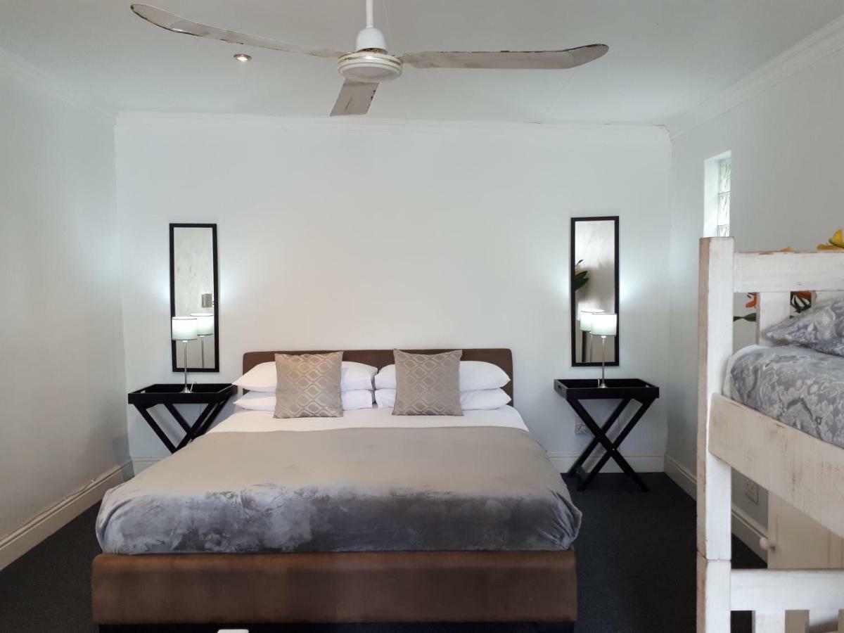 Knysna N2 Lodge Extérieur photo