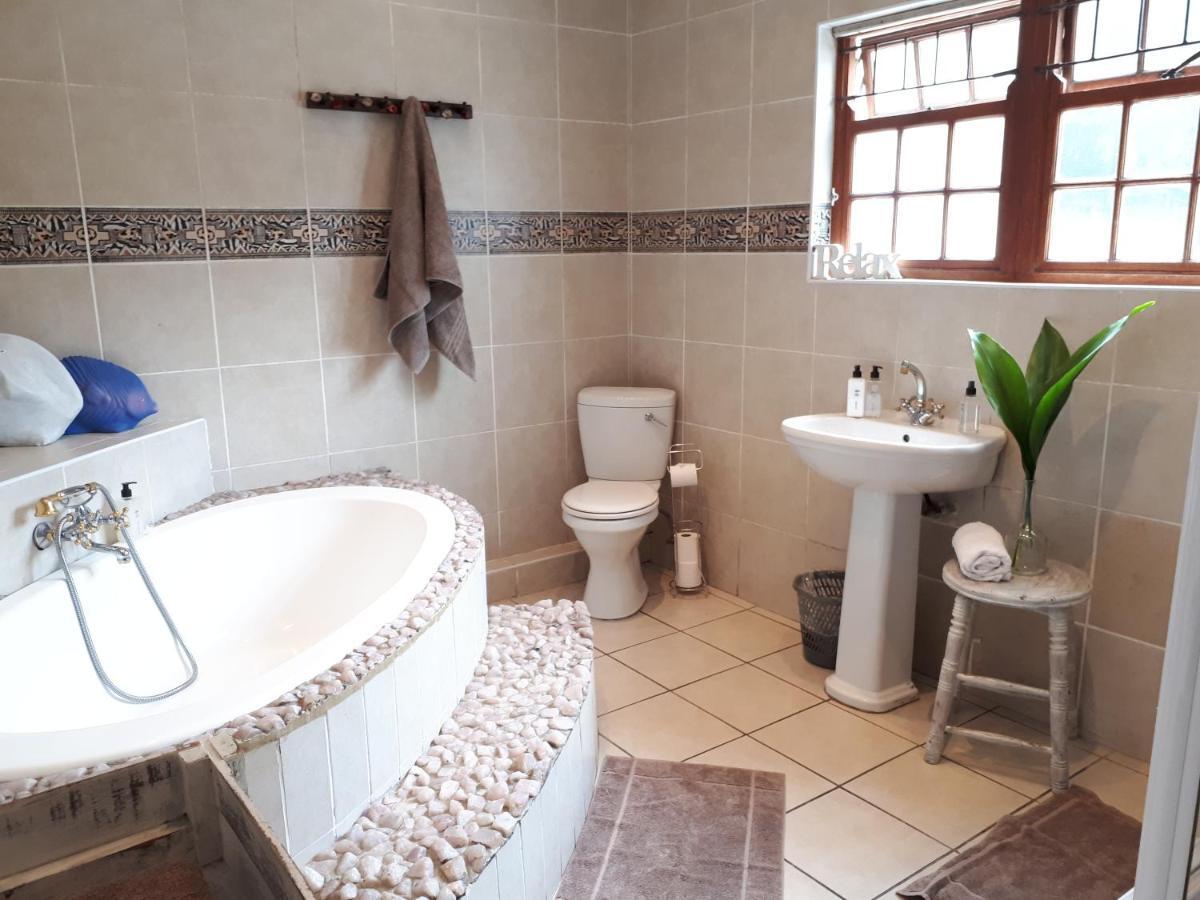 Knysna N2 Lodge Extérieur photo
