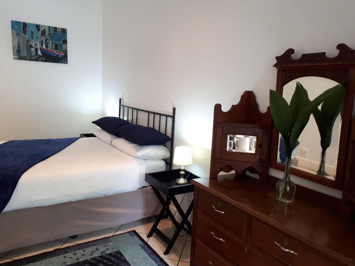 Knysna N2 Lodge Extérieur photo